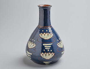 花瓶 1897-1902 アルフレッド・ウィリアム・フィンチ/アイリス工房