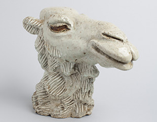 彫像(駱駝) 1940年代 ミハエル・シルキン/アラビア製陶所