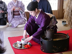 呈茶会「出品作家の作品でしつらえた茶席で一服」