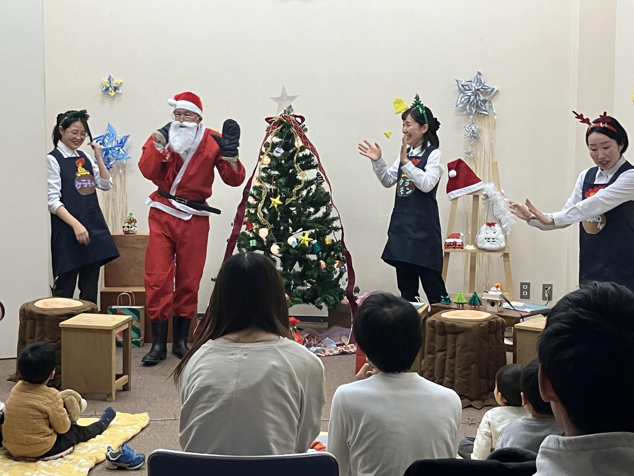 読み聞かせの様子