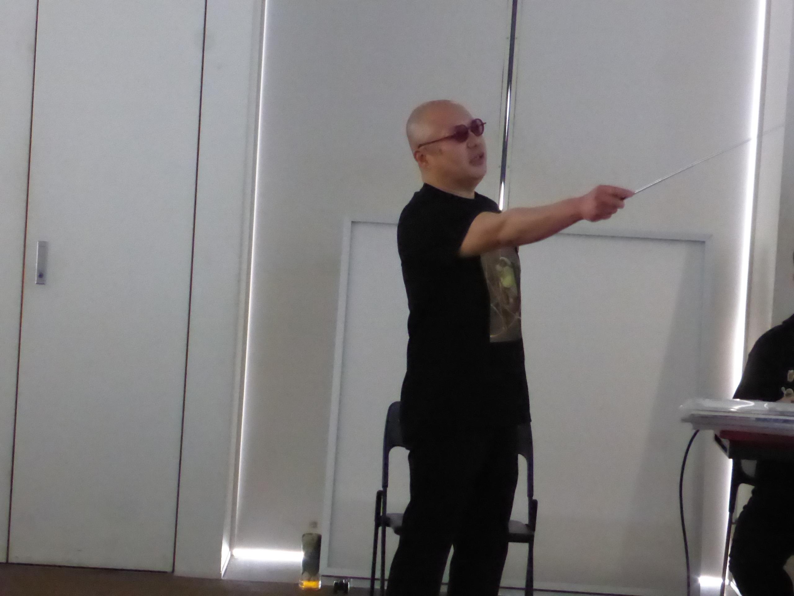 アーティストトークの様子