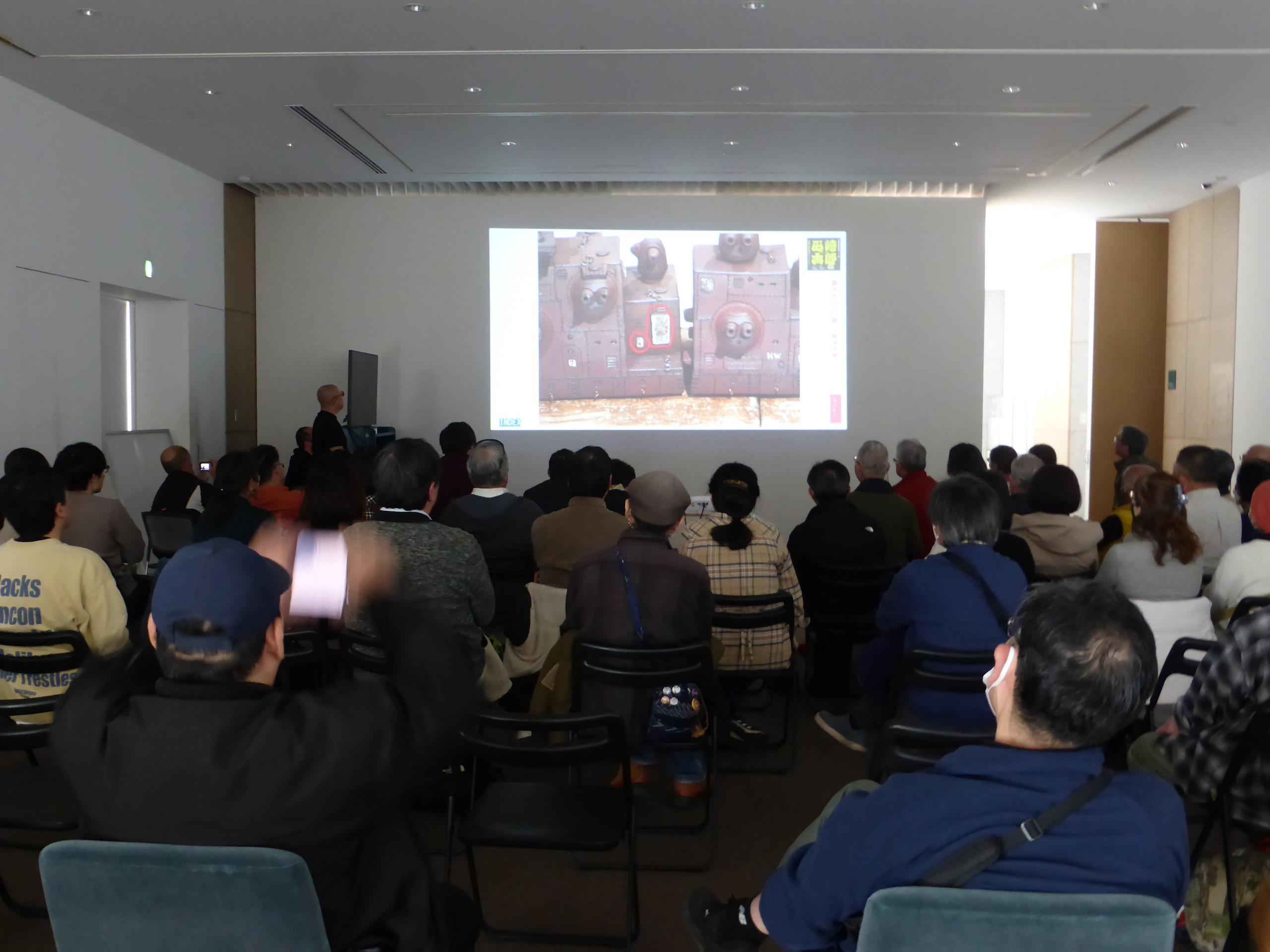 アーティストトークの様子