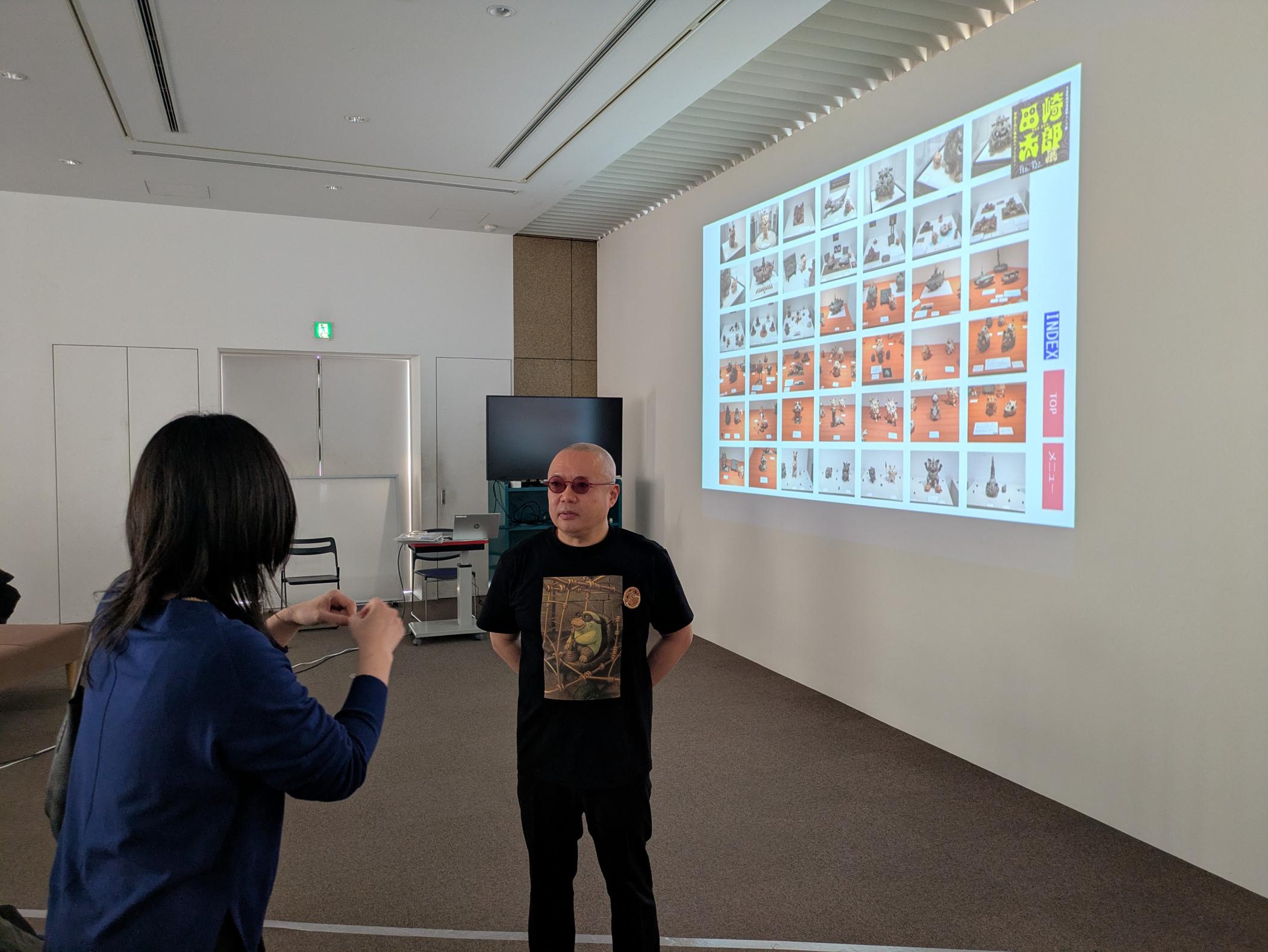 アーティストトークの様子