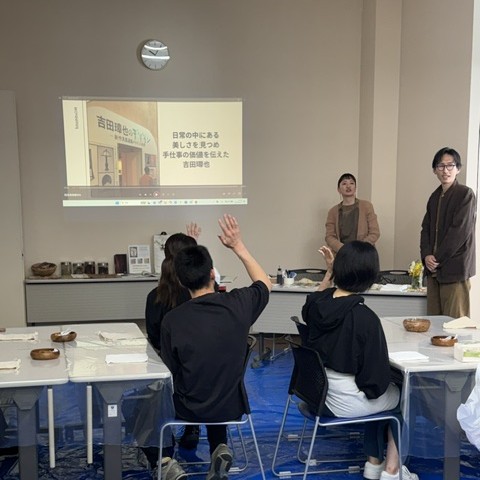 講師が説明している様子